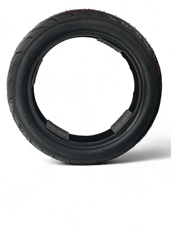 Llanta Queen 130/70-P6240 Sellomatic rin 13-Mundimotos