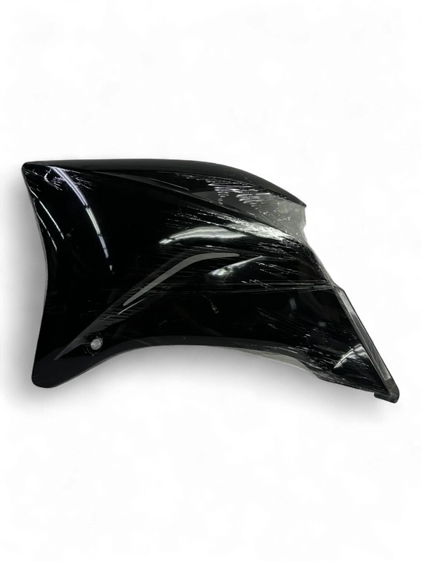 Aleta de Tanque Izquierda Xtz 250 Yamaha Original (Negra) - Mundimotos