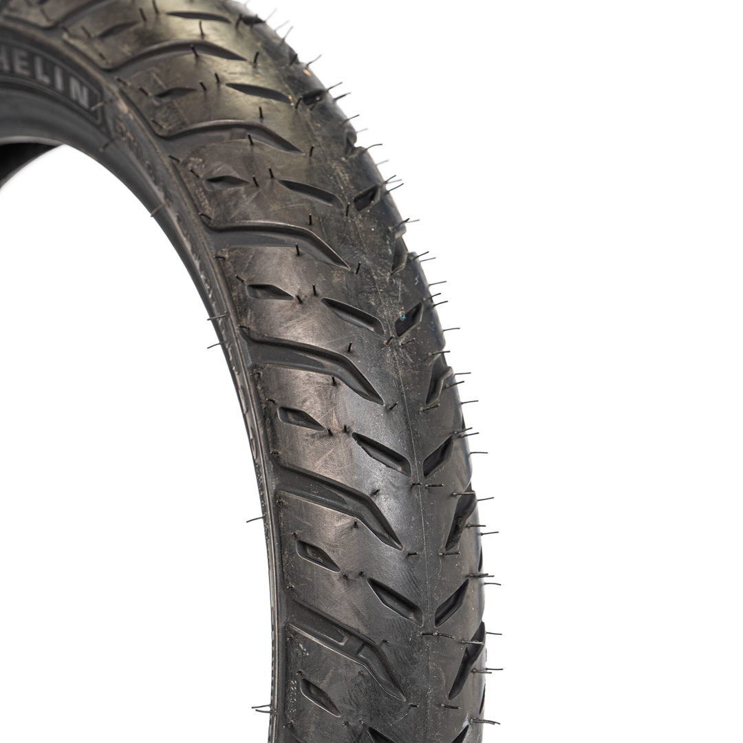 Llanta Michelin 80/90-14 PILOT STREET 2 Sellomatic