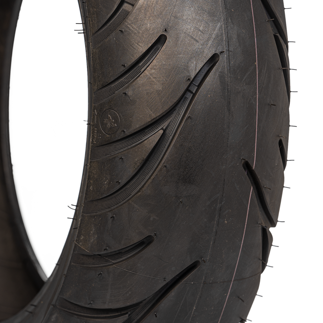 Llanta Michelin 180/70B-15 COMANDER III CRUISER Sellomatic 76H - Mundimotos