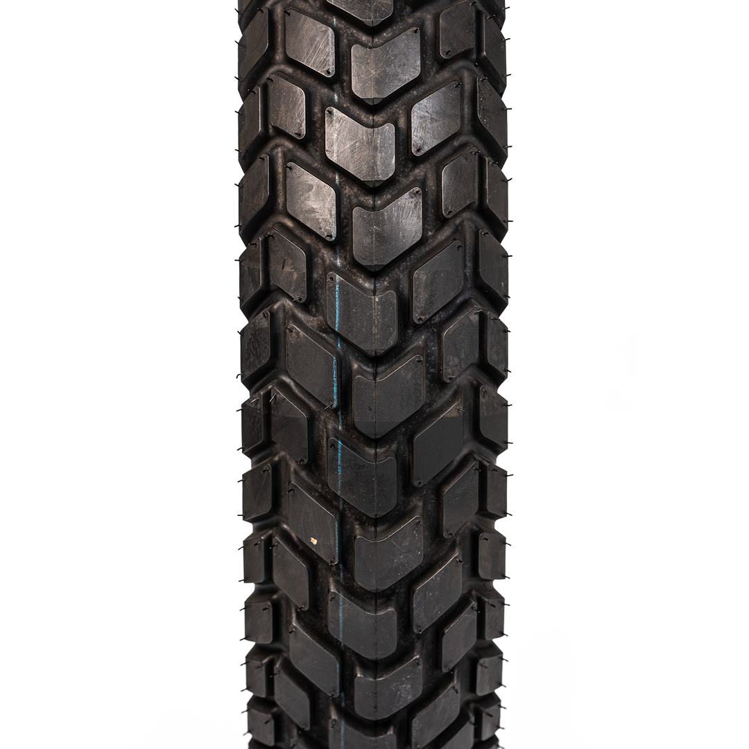Llanta Pirelli 130/80-17 MT60 Trasera Neumatico