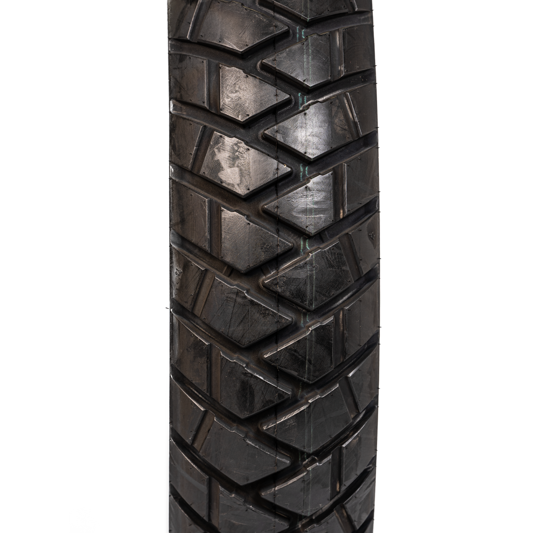 Llanta Michelin 130/80-17 ANAKEE STREET Sellomatic Trasera