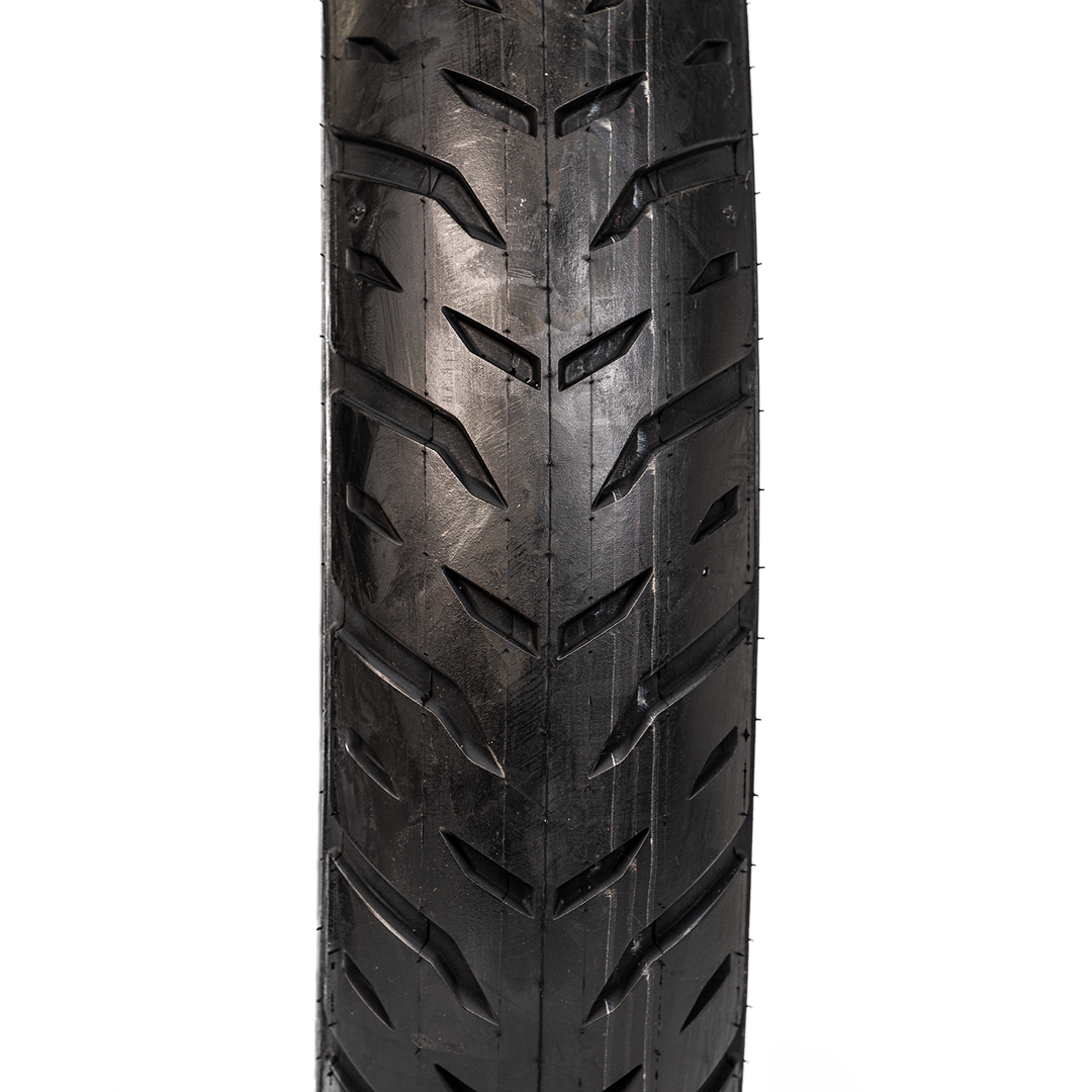 Llanta Michelin 130/70-17 PILOT STREET 2 Trasera Sellomatic
