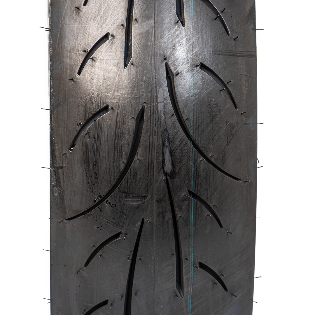 Llanta Metzeler 140/70R-17 SPORTEC M9 Trasera Sellomatic