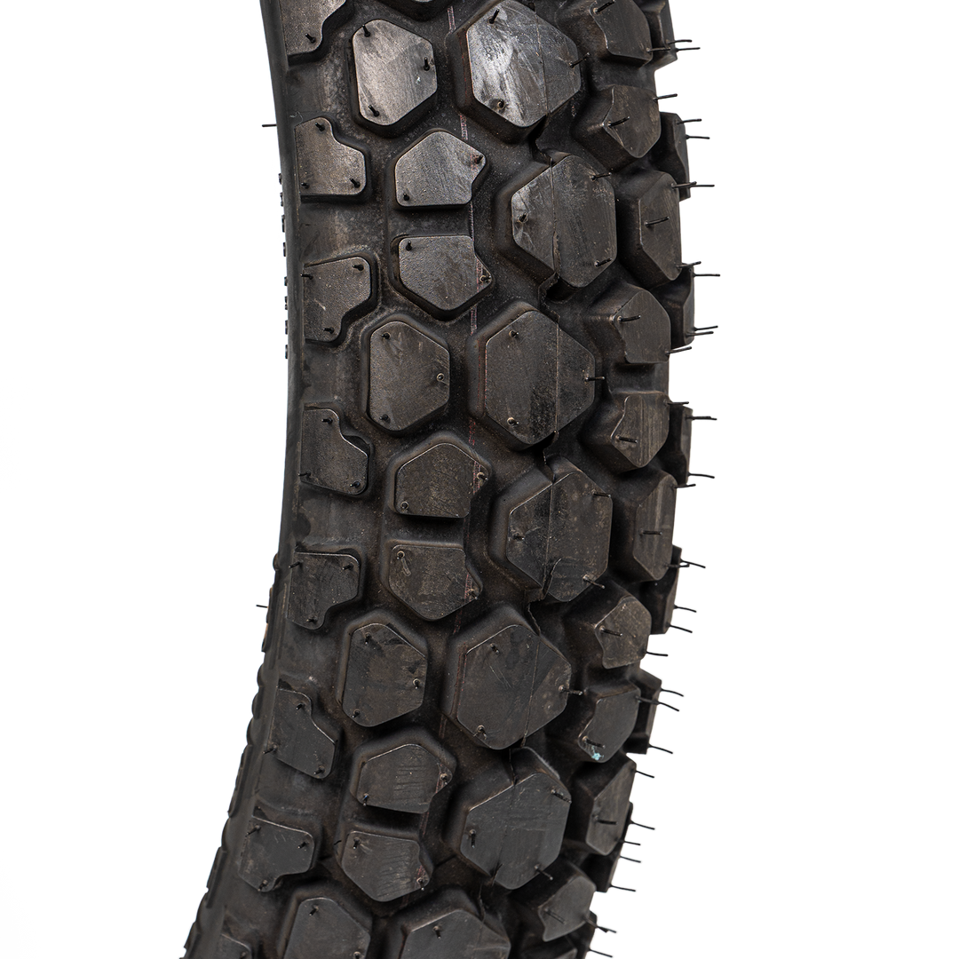Llanta Pirelli 110/80-18 MT70 Trasera Neumático
