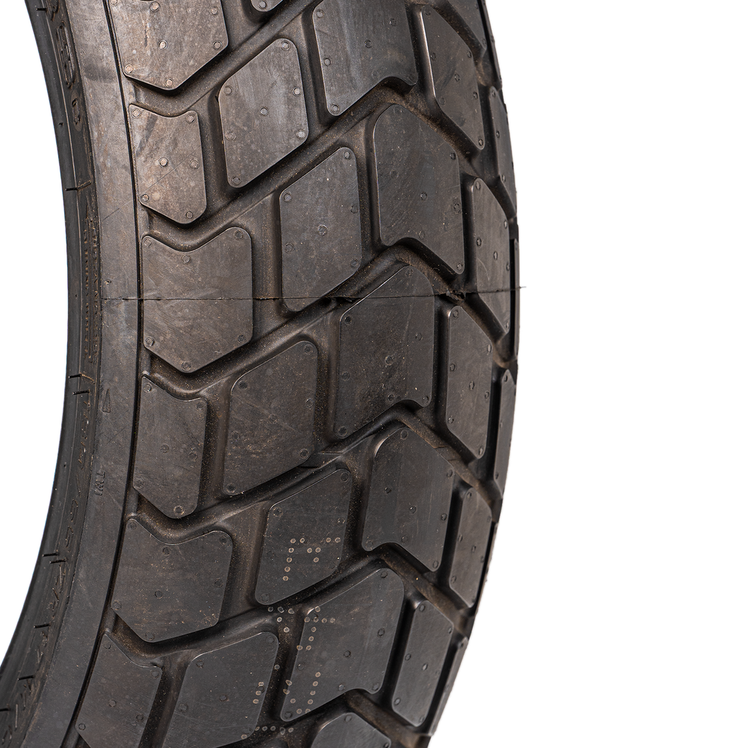 Llanta Pirelli 180/55ZR-17 MT 60 RS Trasera Sellomatic