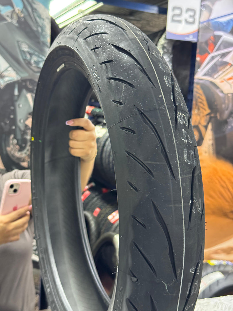 Llanta Bridgestone Battlax Hypersport S23 120/70ZR‑17