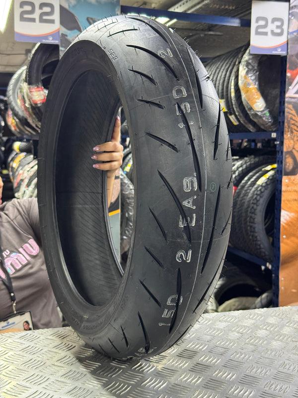 Llanta Bridgestone Battlax S23 160/60ZR‑17 | Mundimotos