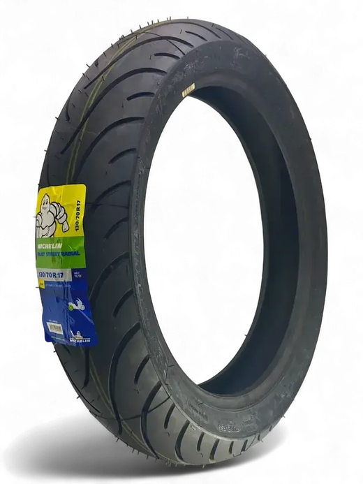Llanta Michelin 130/70R-17 PILOT STREET Radial Trasera