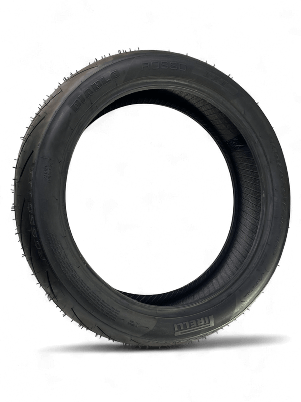 Llanta Pirelli Diablo Rosso 3 140/70R 17 Trasera Sellomatic - Mundimotos