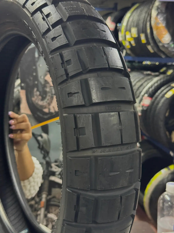 Llanta Moto Pirelli Scorpion Rally STR 130/80R‑17  Mundimotos