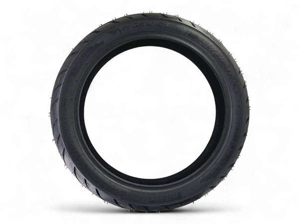 Llanta Pirelli Angel City 130/70-17 Trasera Sellomatic | Llantas para moto
