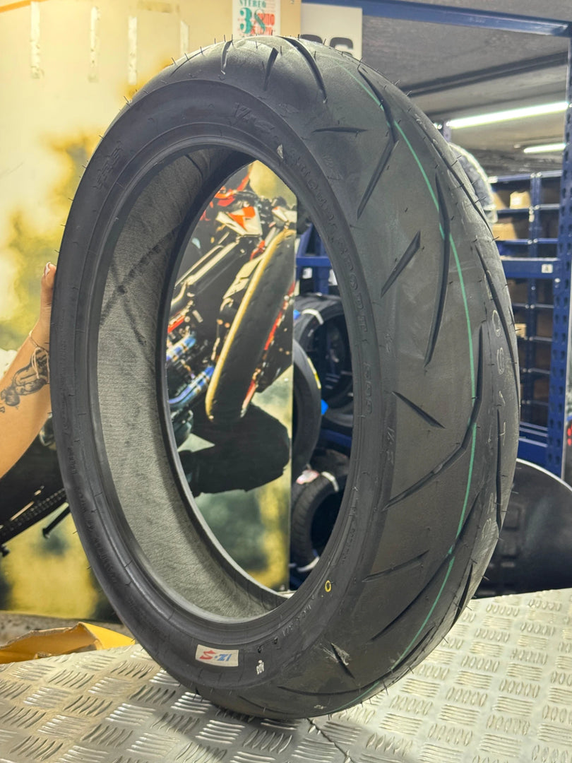 Llanta IRC IZ‑S S99 140/70‑17 TL – Llantas para moto