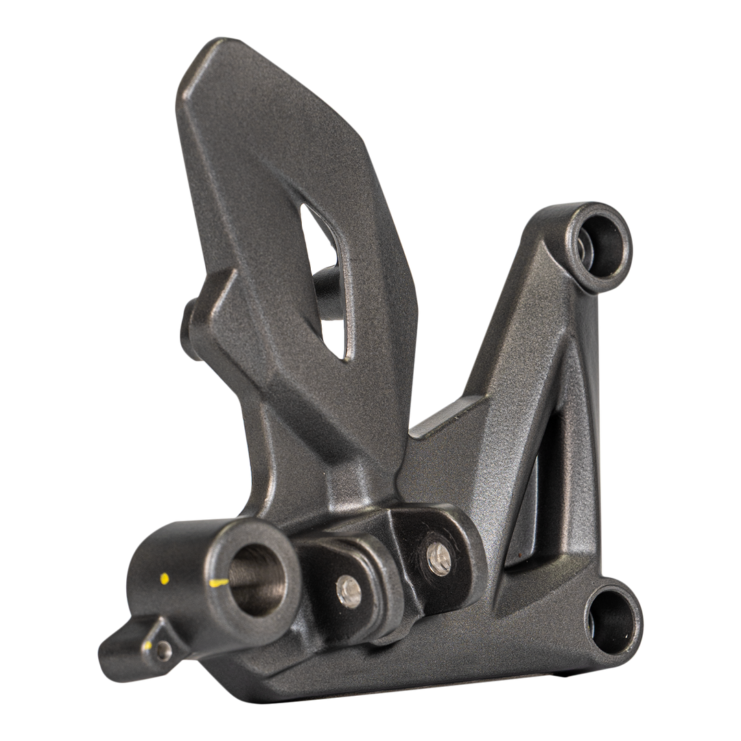 Soporte Posapie Delantero Derecho Pulsar 160/200 Ns/BS4 Bajaj Original mundimotos