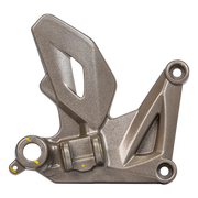 Soporte Reposapie PULSAR 200 NS Bajaj Original (delantero derecho) mundimotos